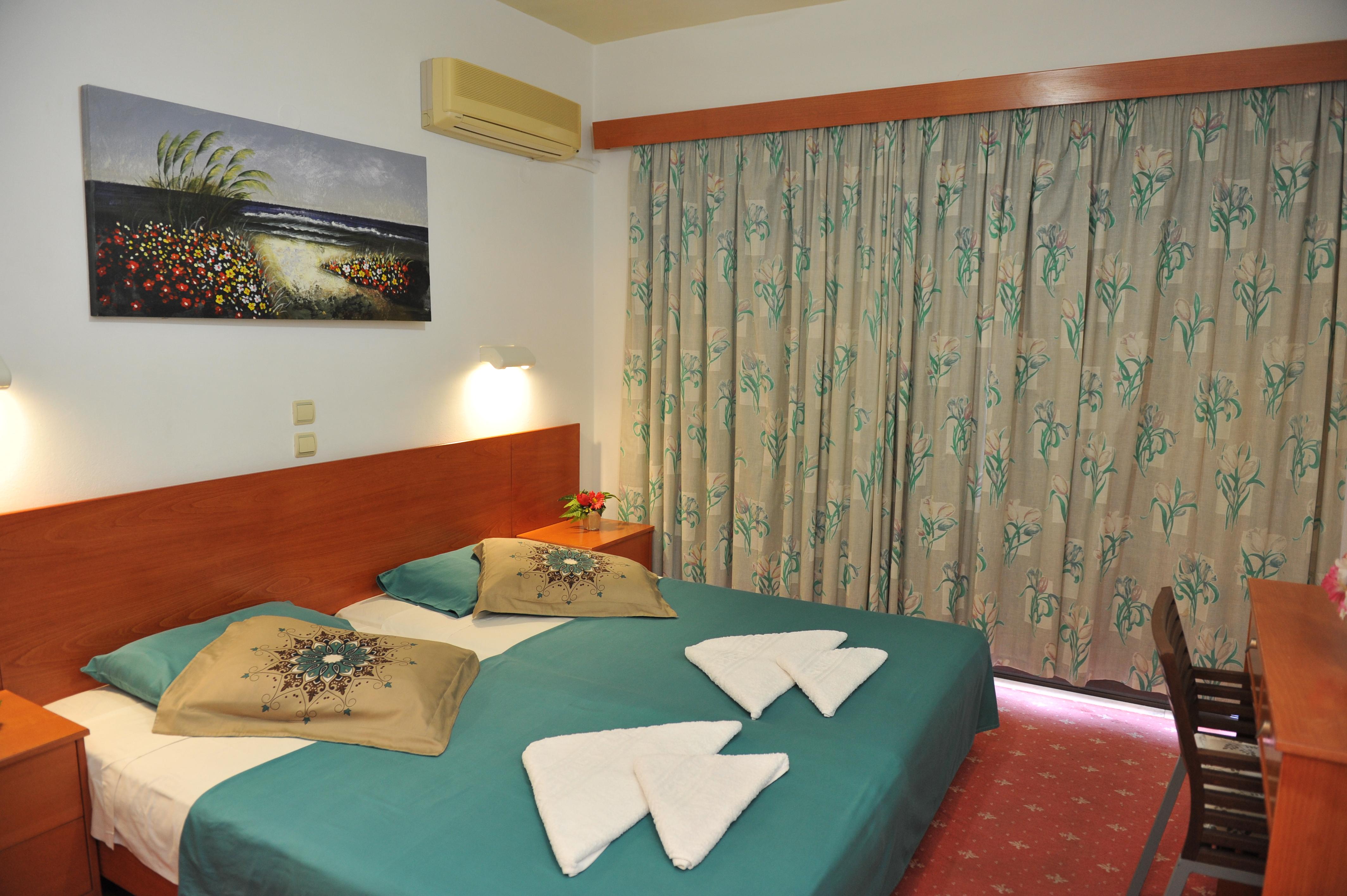 Heleni Beach Hotel Ialysos (Rhodes) Exterior foto